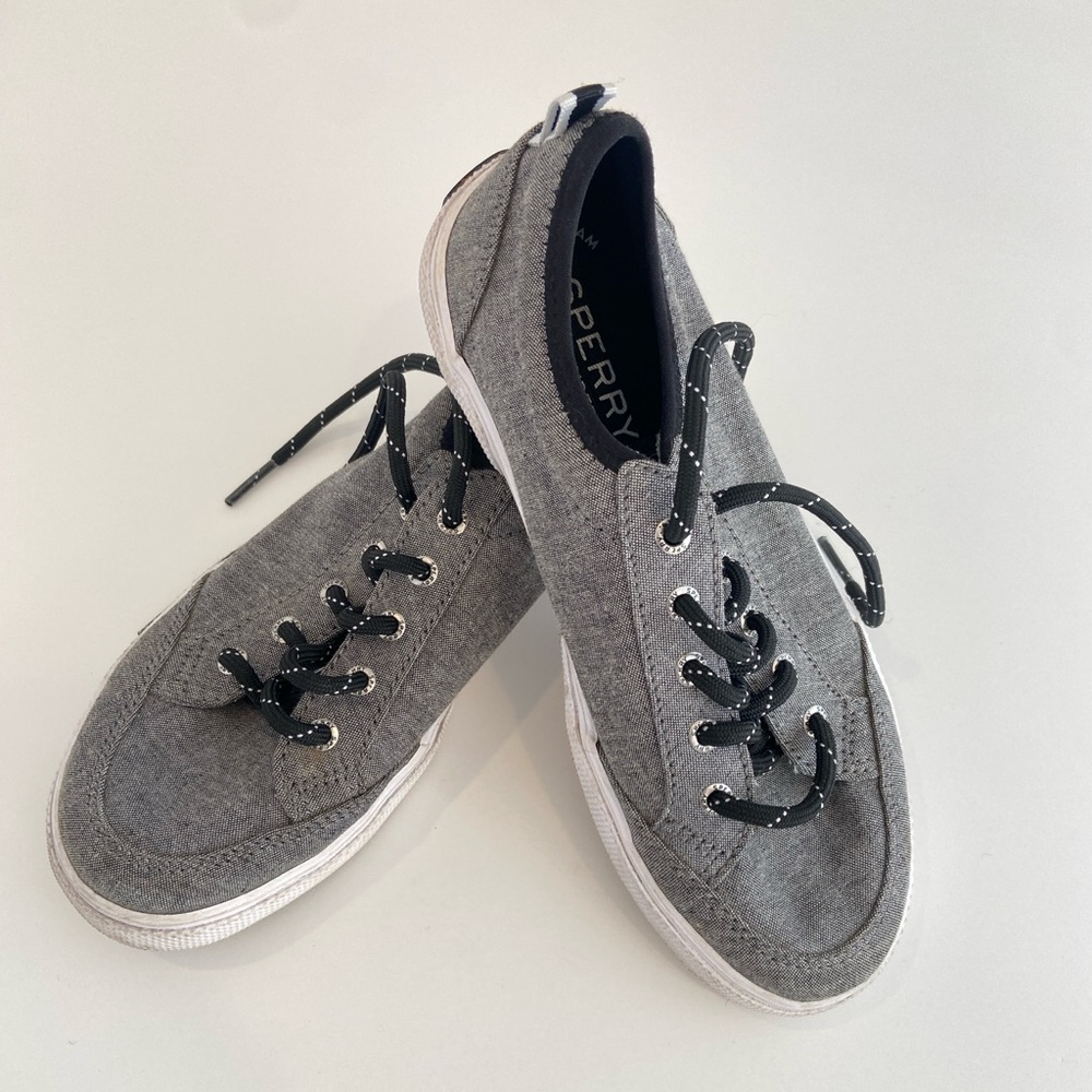 Sperry Gray Casual Boy Shoes size 1